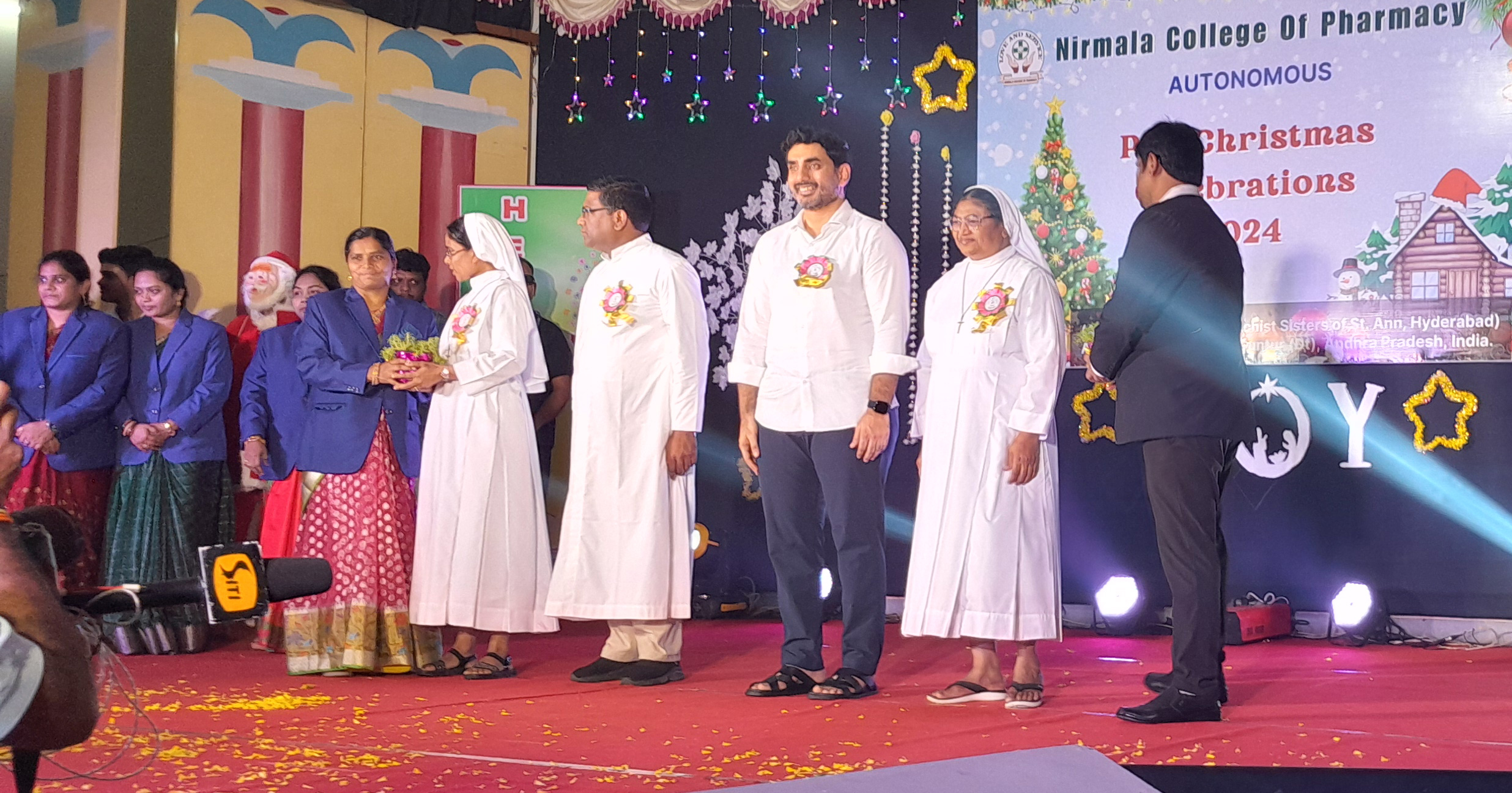 Semi Christmas 2024 - Image 6