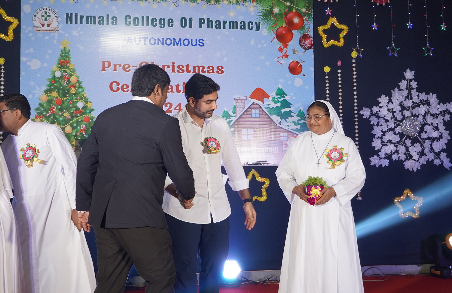 Semi Christmas 2024 - Image 9